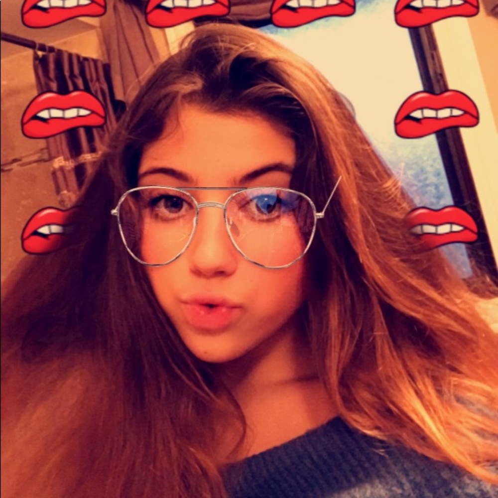 Meet your Posher, Natalia